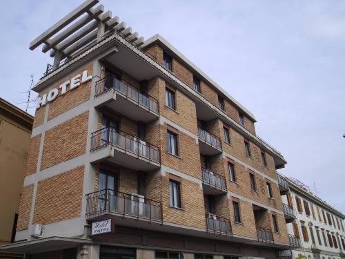 Hotel Traghetto Civitavecchia Kültér fotó