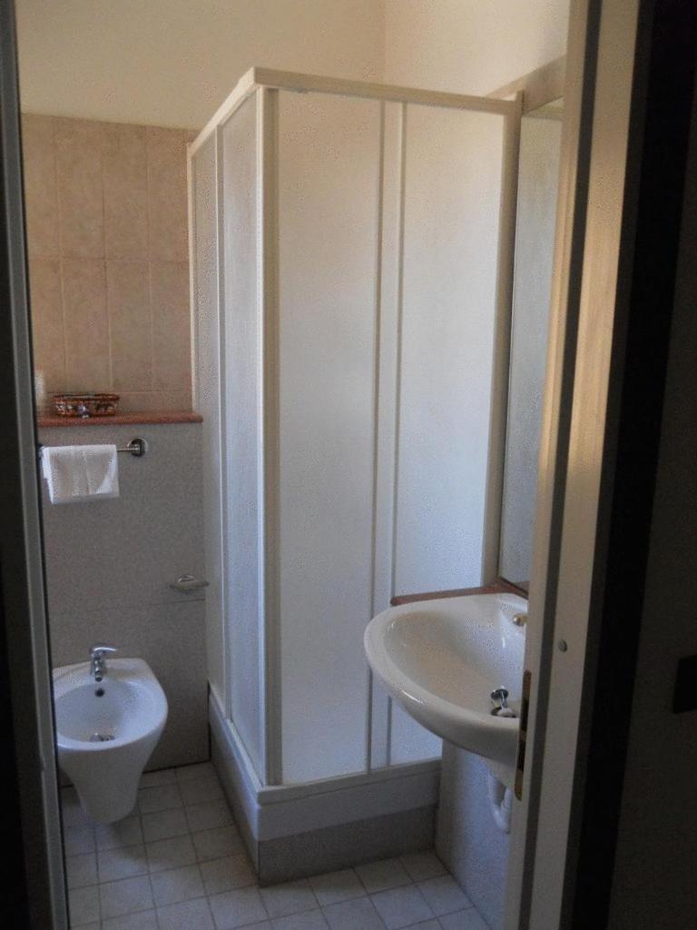 Hotel Traghetto Civitavecchia Kültér fotó